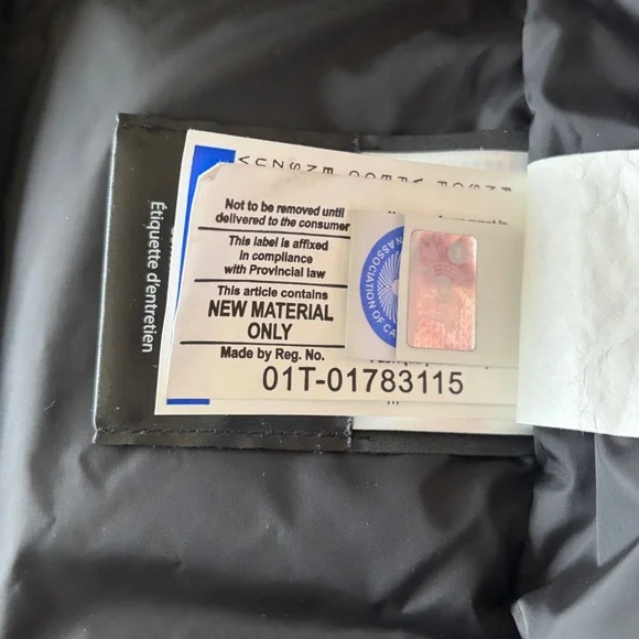 Authentic Canada Goose Trillium Black Parka with Fur - Picture 7 of 7